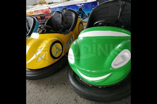 autos tamponneuses alimentées par batterie
