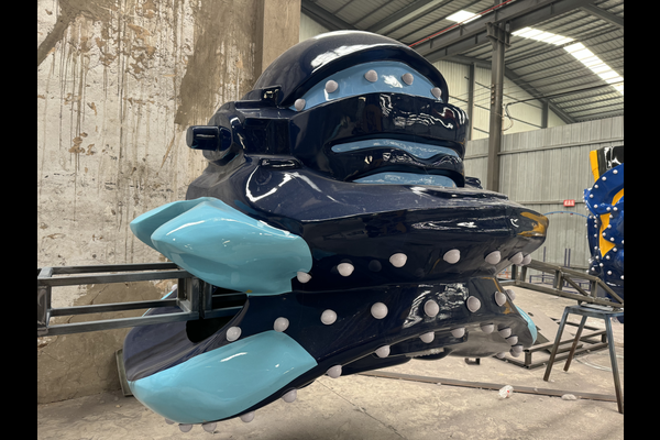 robot ride in amusement park